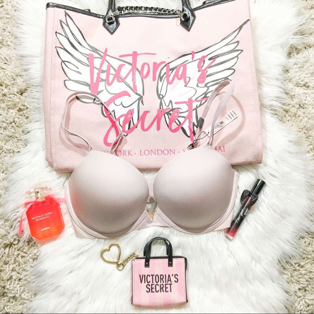 34DD Victoria Secret Bra